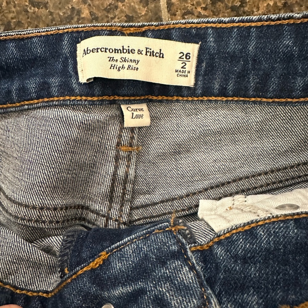 Abercrombie & Fitch Curve Love Skinny Jeans